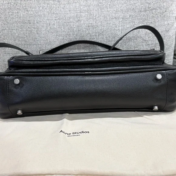 Acne Studio Camero Black Leather Camera Shoulder Bag - Picture 12 of 14